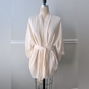 Johnny Was Calme Gauze Short Kimono in Cream